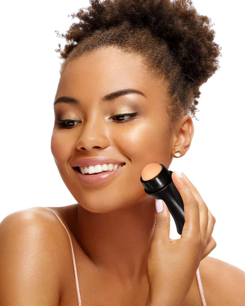 Glamevia™ - Oil Absorbing Volcanic Roller